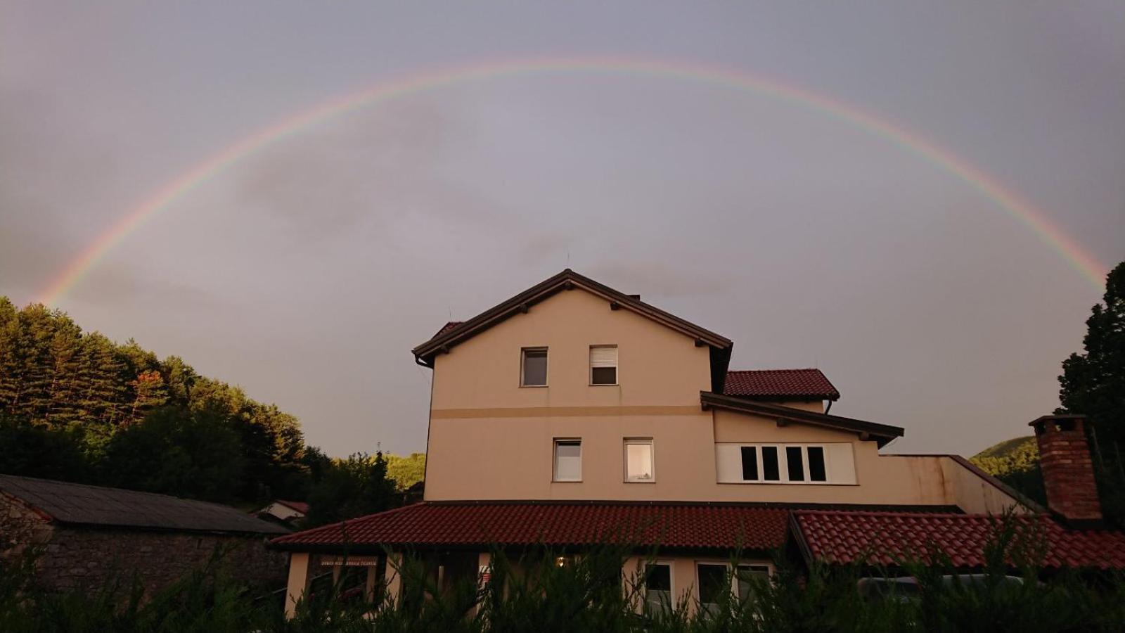 Dobra Hisa Zdravja Cicarija Hotel Golac Exterior foto