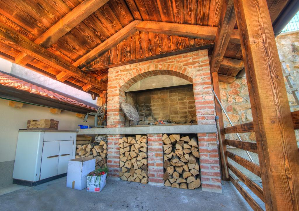 Dobra Hisa Zdravja Cicarija Hotel Golac Exterior foto